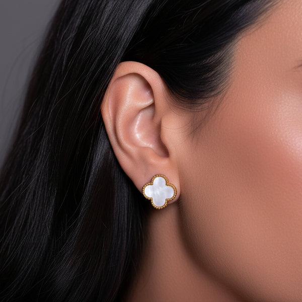 Brincos de Trevo Branco